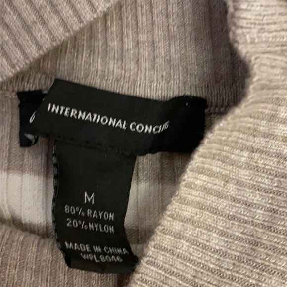 INC gray and white striped turtleneck shirt sz: M - Picture 4 of 6